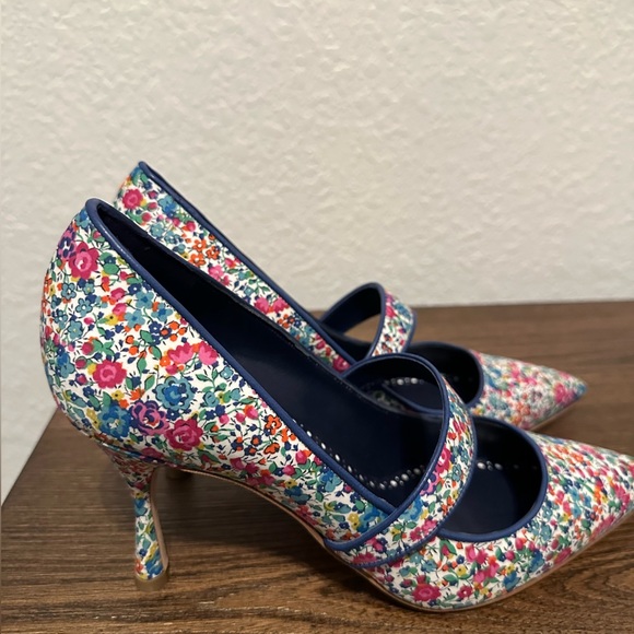 New Manolo Blahnik Vibota Floral Pump - Picture 2 of 3